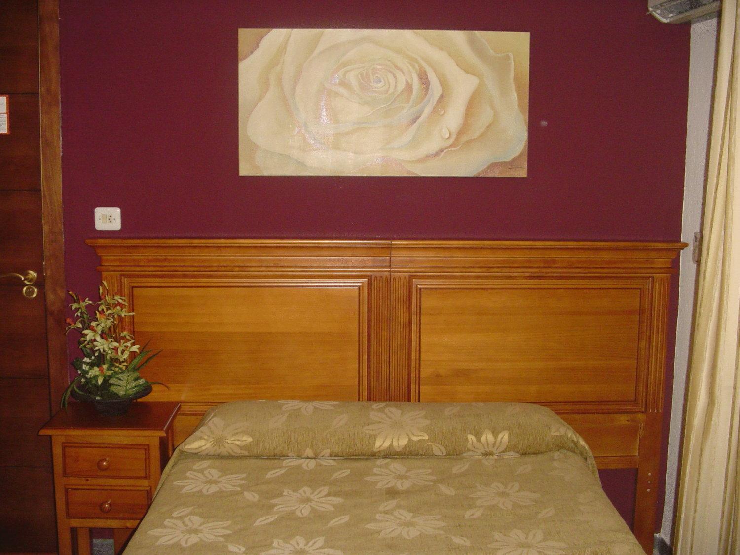 Hostal Cabrera โมตริล ภายนอก รูปภาพ