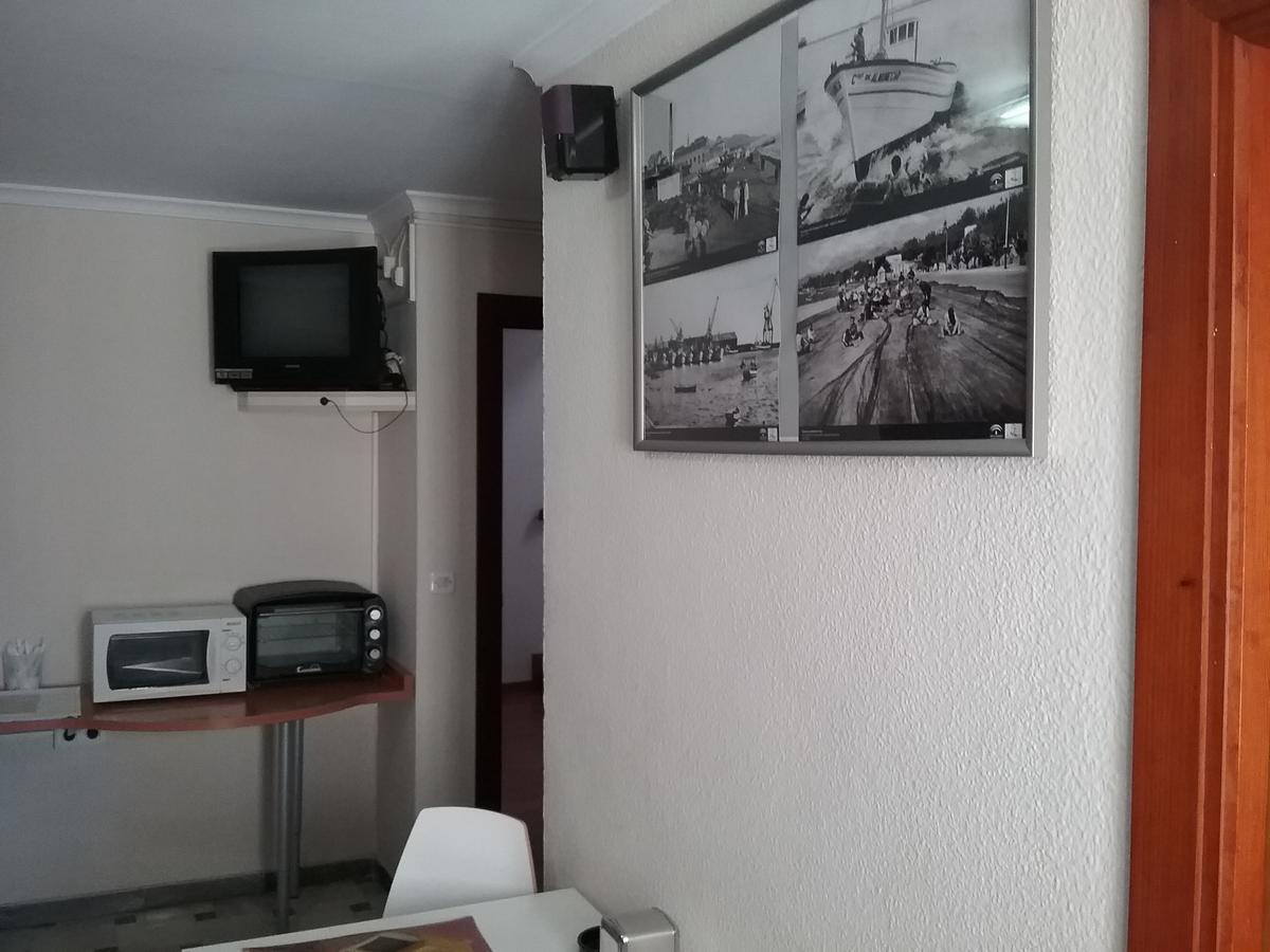 Hostal Cabrera โมตริล ภายนอก รูปภาพ